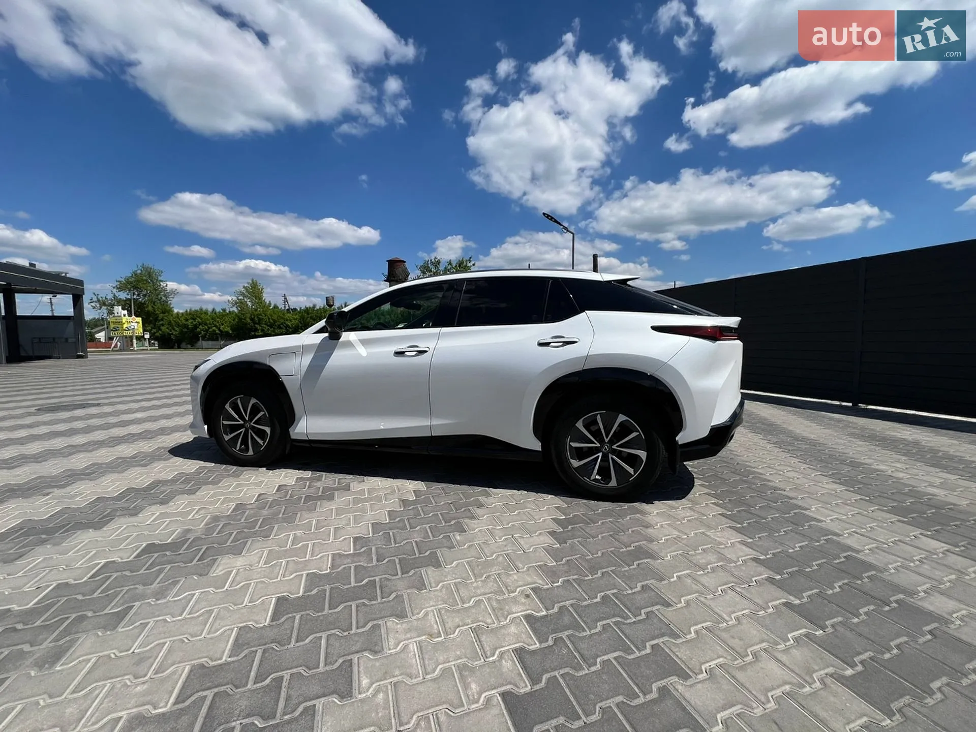 2023 Lexus RZ - мініатюра 11