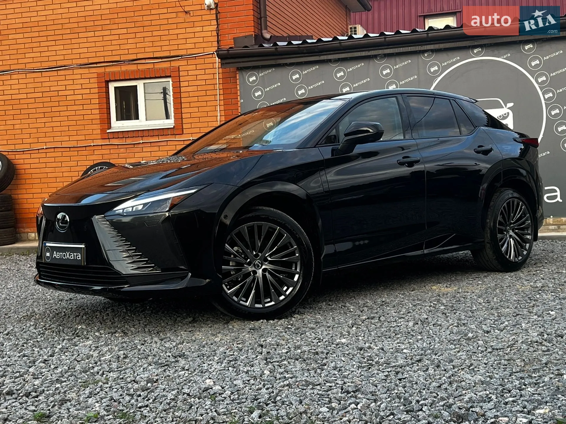 2024 Lexus RZ - фото 1