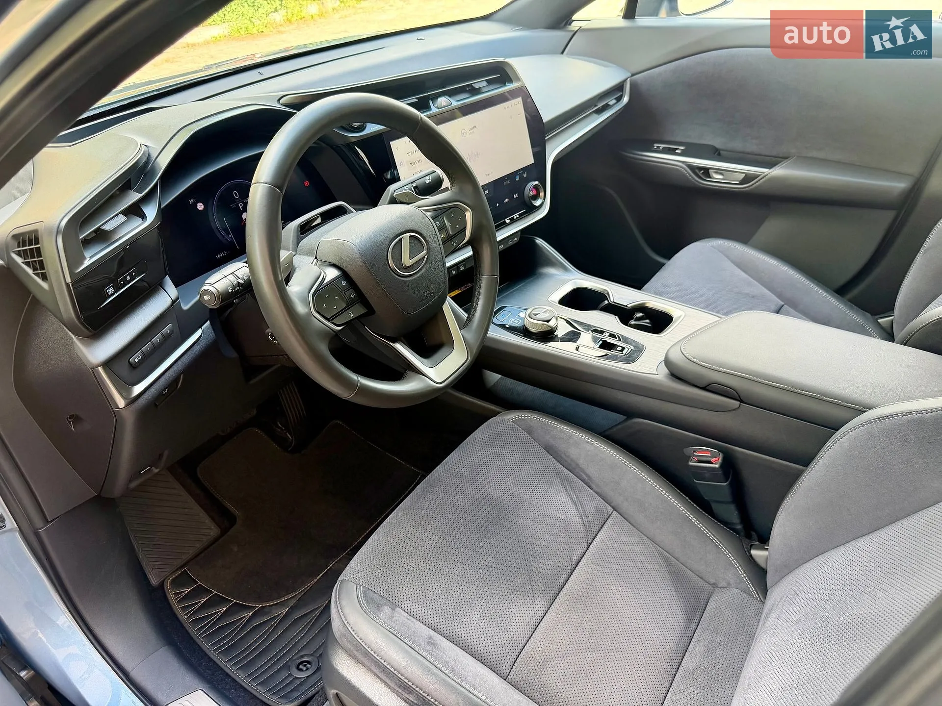 2023 Lexus RZ - мініатюра 9