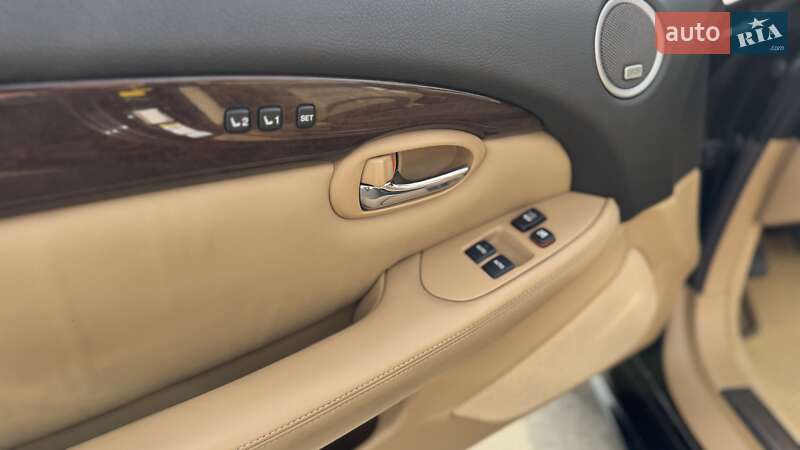 Кабриолет Lexus SC 2010 в Киеве