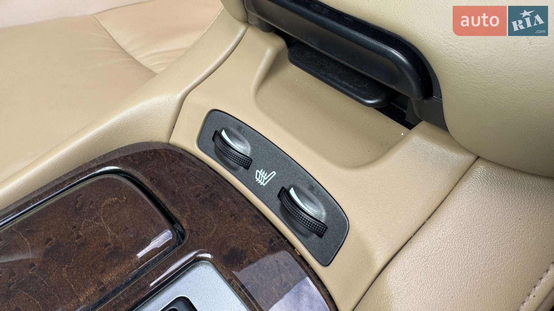 2010 Lexus SC - мініатюра 35