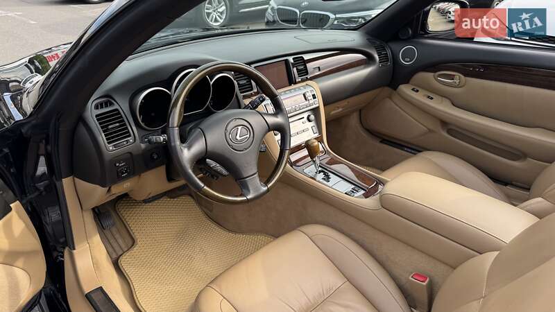 Кабриолет Lexus SC 2010 в Киеве