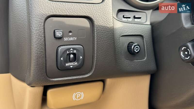 Кабриолет Lexus SC 2010 в Киеве
