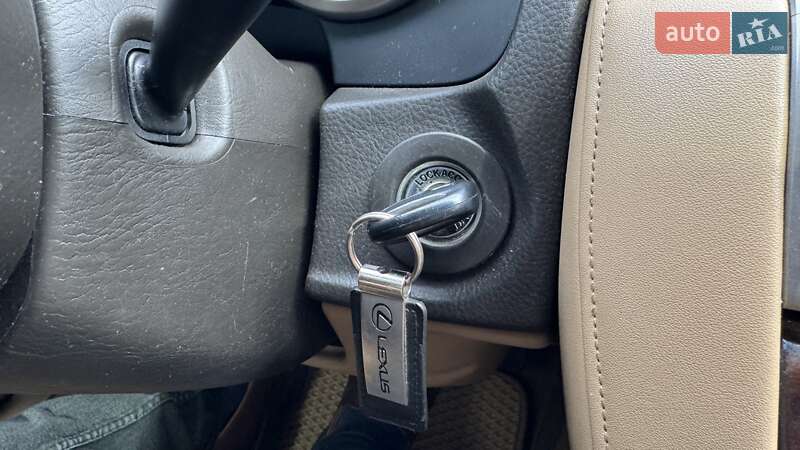 Кабриолет Lexus SC 2010 в Киеве фото 55 Кабриолет Lexus SC 2010 в Киеве