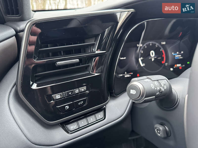 Позашляховик / Кросовер Lexus TX 2024 в Києві