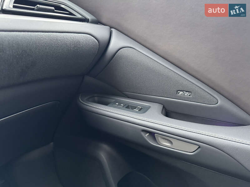 Позашляховик / Кросовер Lexus TX 2024 в Києві