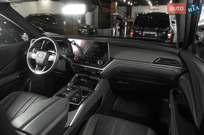 Внедорожник / Кроссовер Lexus TX 2024 в Одессе