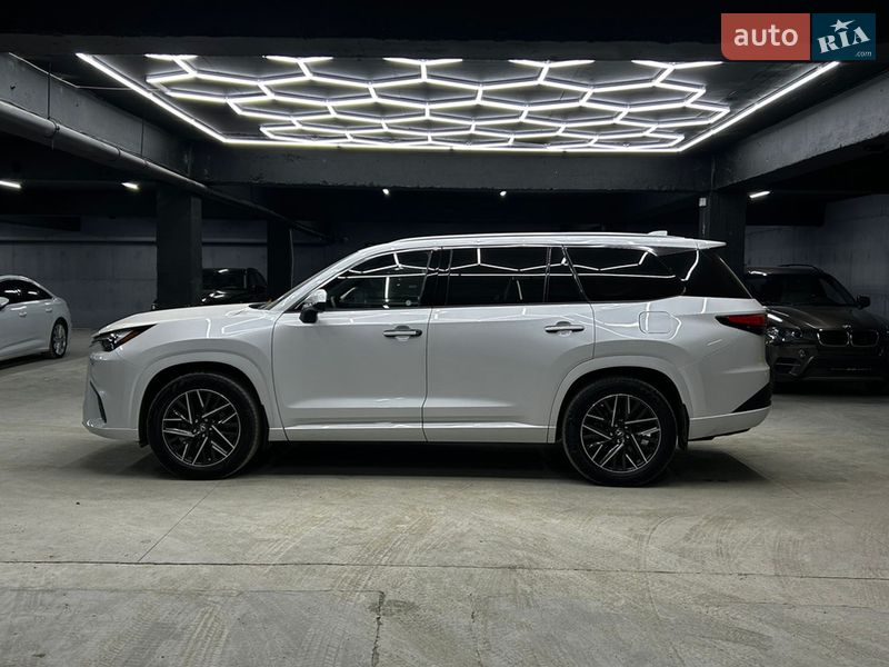 Внедорожник / Кроссовер Lexus TX 2024 в Черновцах