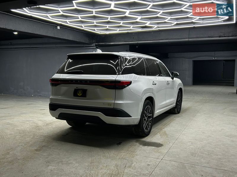 Внедорожник / Кроссовер Lexus TX 2024 в Черновцах