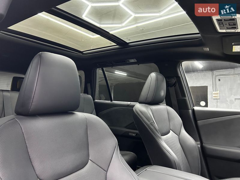 Внедорожник / Кроссовер Lexus TX 2024 в Черновцах