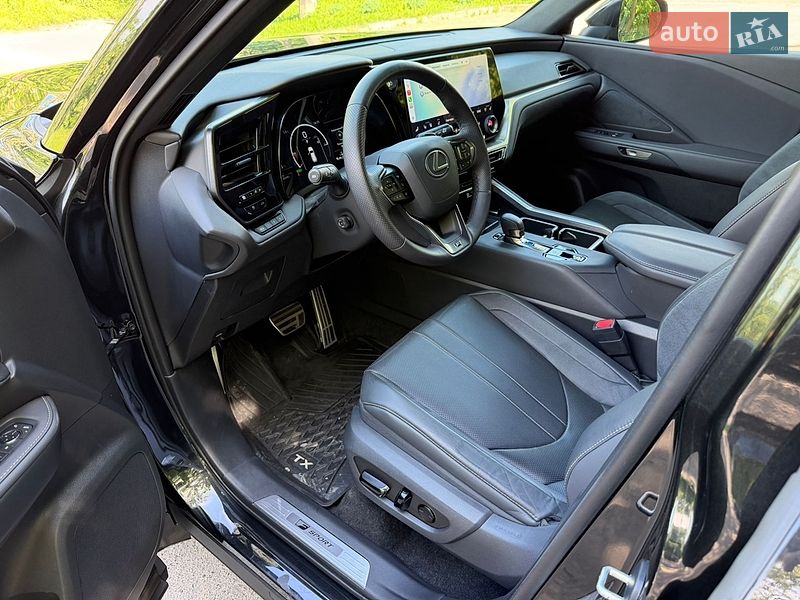 Внедорожник / Кроссовер Lexus TX 2024 в Киеве