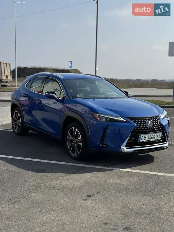Lexus UX 2020