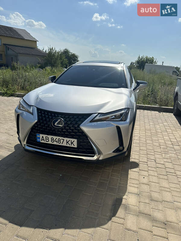 Lexus UX 2019