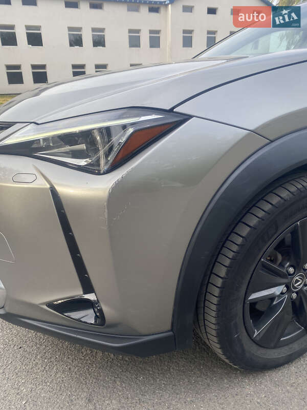 Позашляховик / Кросовер Lexus UX 2019 в Києві