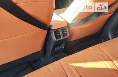 Внедорожник / Кроссовер Lexus UX 2020 в Каменец-Подольском