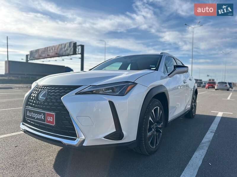 Внедорожник / Кроссовер Lexus UX 2019 в Львове