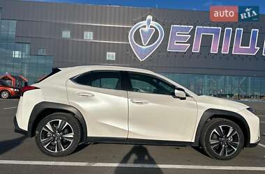 Внедорожник / Кроссовер Lexus UX 2019 в Львове