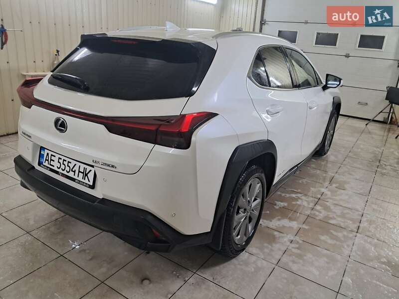 Внедорожник / Кроссовер Lexus UX 2020 в Кривом Роге