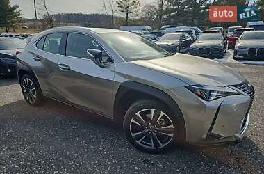 Lexus UX 2022