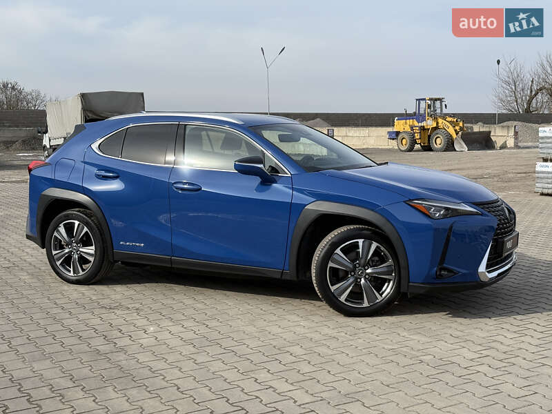 Внедорожник / Кроссовер Lexus UX 2020 в Владимире