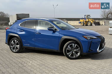 Внедорожник / Кроссовер Lexus UX 2020 в Владимире