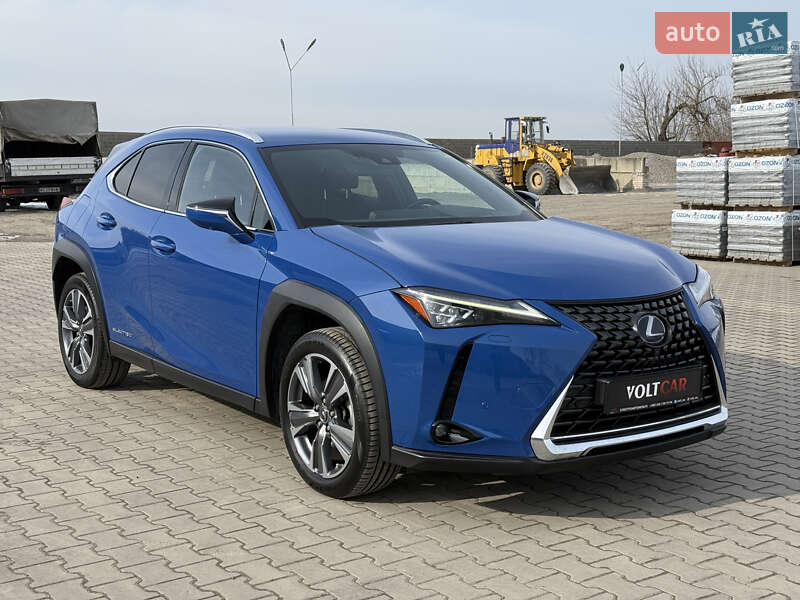 Внедорожник / Кроссовер Lexus UX 2020 в Владимире