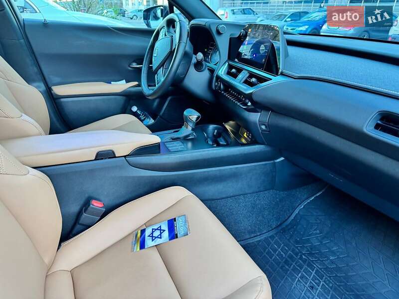 Внедорожник / Кроссовер Lexus UX 2022 в Киеве