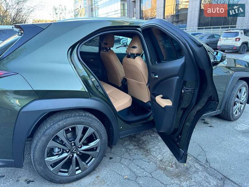 Внедорожник / Кроссовер Lexus UX 2022 в Киеве