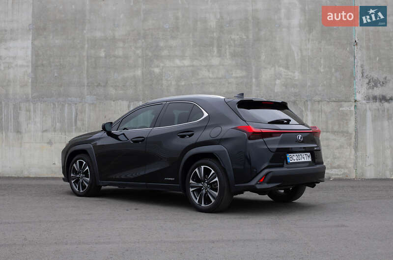 Позашляховик / Кросовер Lexus UX 2019 в Львові