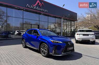 Позашляховик / Кросовер Lexus UX 2021 в 