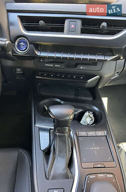 Позашляховик / Кросовер Lexus UX 2019 в Києві