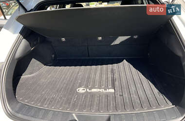 Позашляховик / Кросовер Lexus UX 2019 в Києві