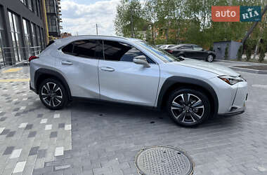 Внедорожник / Кроссовер Lexus UX 2020 в 