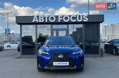 Внедорожник / Кроссовер Lexus UX 2020 в 