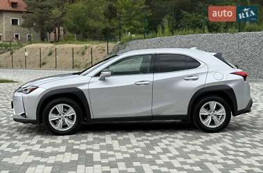 Внедорожник / Кроссовер Lexus UX 2020 в 