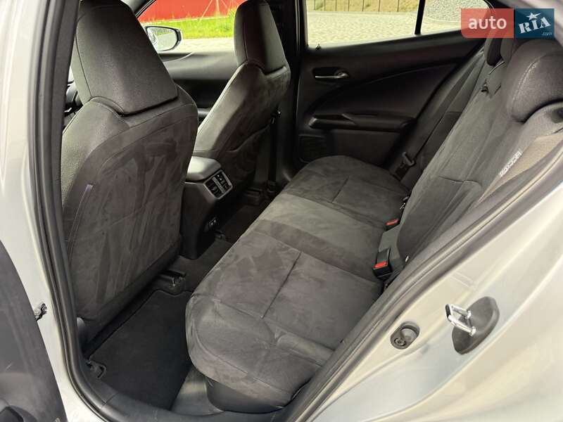 Позашляховик / Кросовер Lexus UX 2020 в Львові фото 22 Позашляховик / Кросовер Lexus UX 2020 в Львові