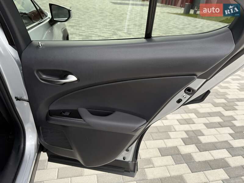 Позашляховик / Кросовер Lexus UX 2020 в Львові фото 25 Позашляховик / Кросовер Lexus UX 2020 в Львові