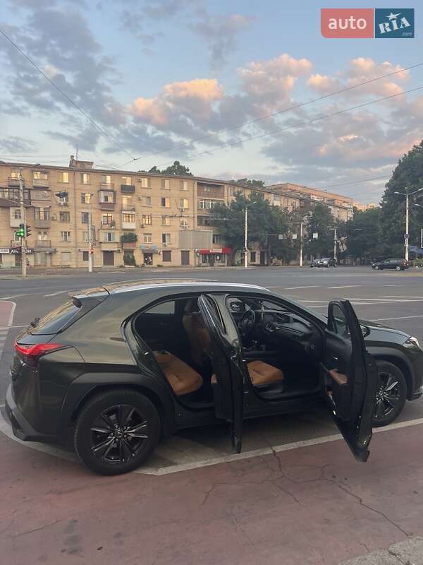 Внедорожник / Кроссовер Lexus UX 2020 в Одессе