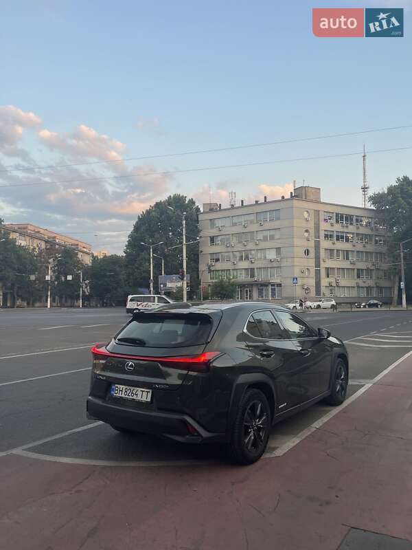Внедорожник / Кроссовер Lexus UX 2020 в Одессе