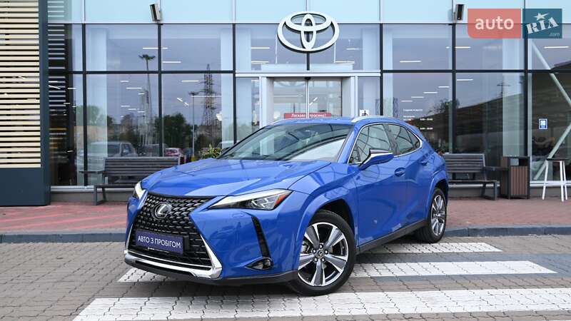 Lexus UX 2023