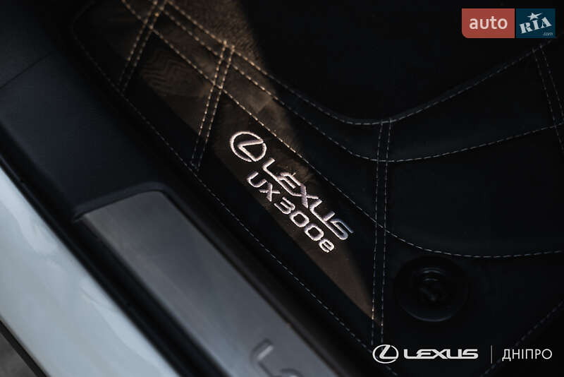 Внедорожник / Кроссовер Lexus UX 2023 в Днепре