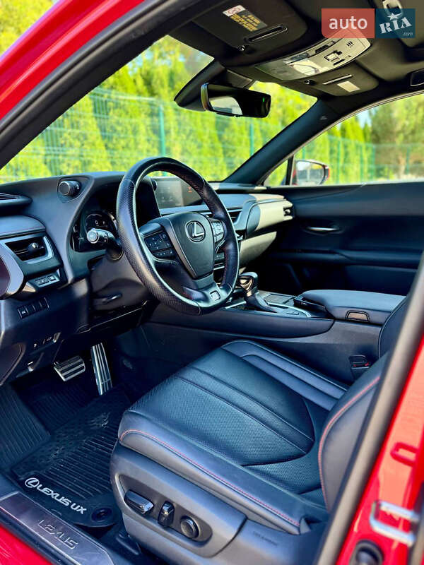 Позашляховик / Кросовер Lexus UX 2019 в Одесі