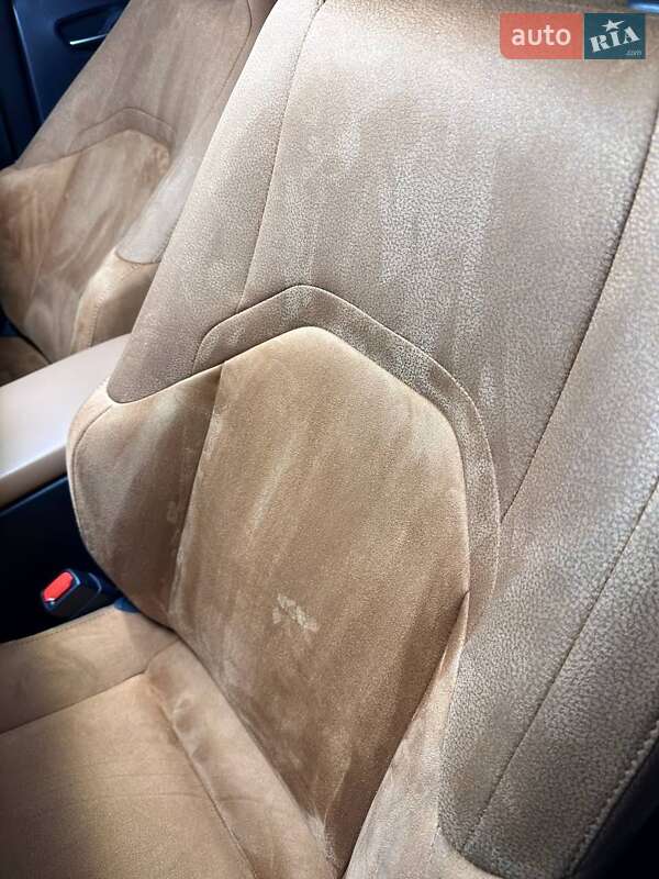 Внедорожник / Кроссовер Lexus UX 2019 в Киеве