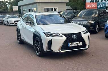 Внедорожник / Кроссовер Lexus UX 2019 в 
