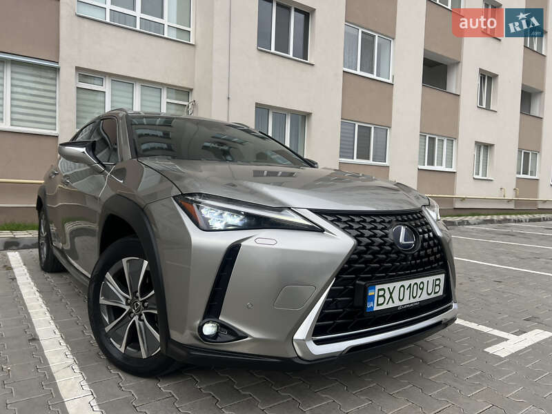 Позашляховик / Кросовер Lexus UX 2020 в Хмельницькому