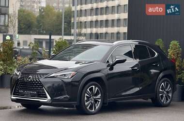Внедорожник / Кроссовер Lexus UX 2020 в 