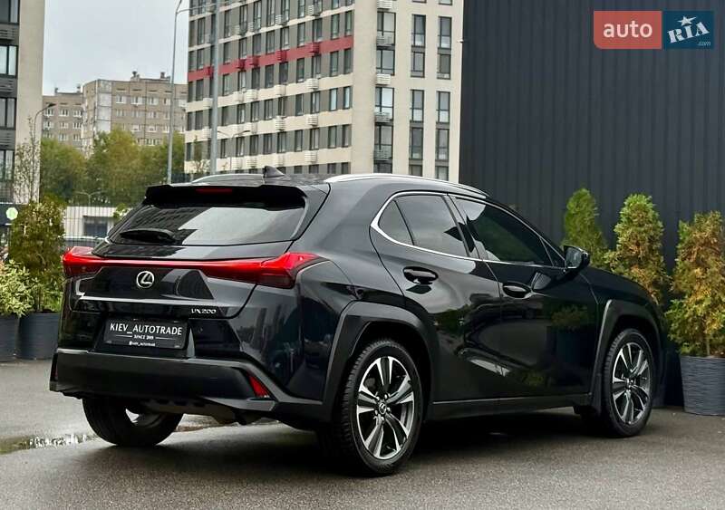 Позашляховик / Кросовер Lexus UX 2020 в Києві фото 14 Позашляховик / Кросовер Lexus UX 2020 в Києві