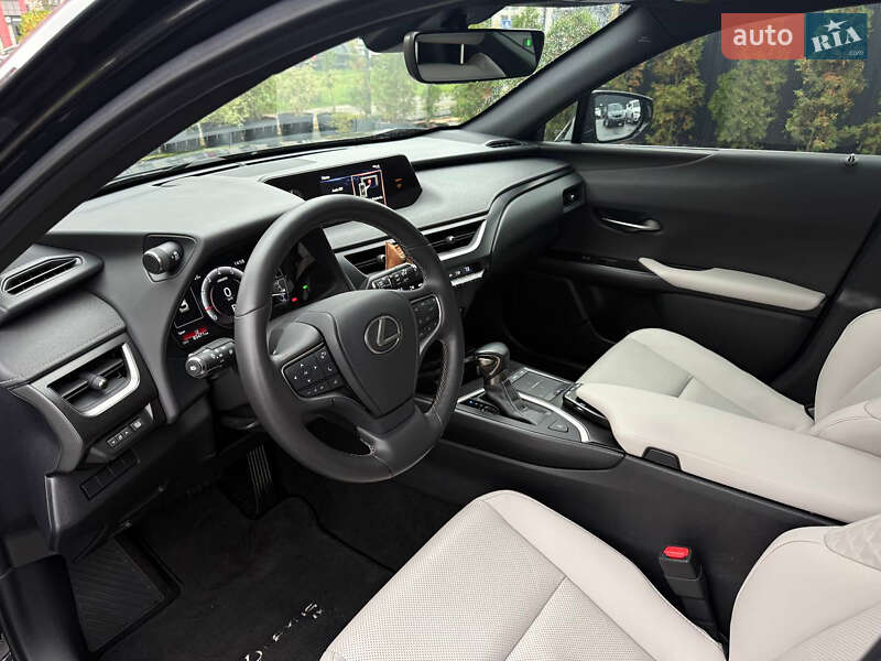 Позашляховик / Кросовер Lexus UX 2020 в Києві фото 31 Позашляховик / Кросовер Lexus UX 2020 в Києві
