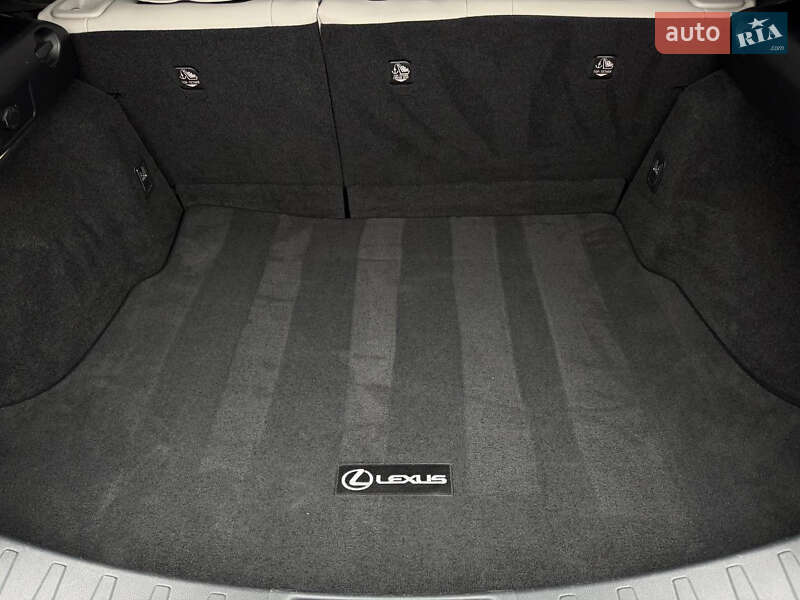 Позашляховик / Кросовер Lexus UX 2020 в Києві фото 59 Позашляховик / Кросовер Lexus UX 2020 в Києві