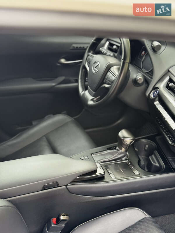 Внедорожник / Кроссовер Lexus UX 2019 в Тернополе фото 18 Внедорожник / Кроссовер Lexus UX 2019 в Тернополе